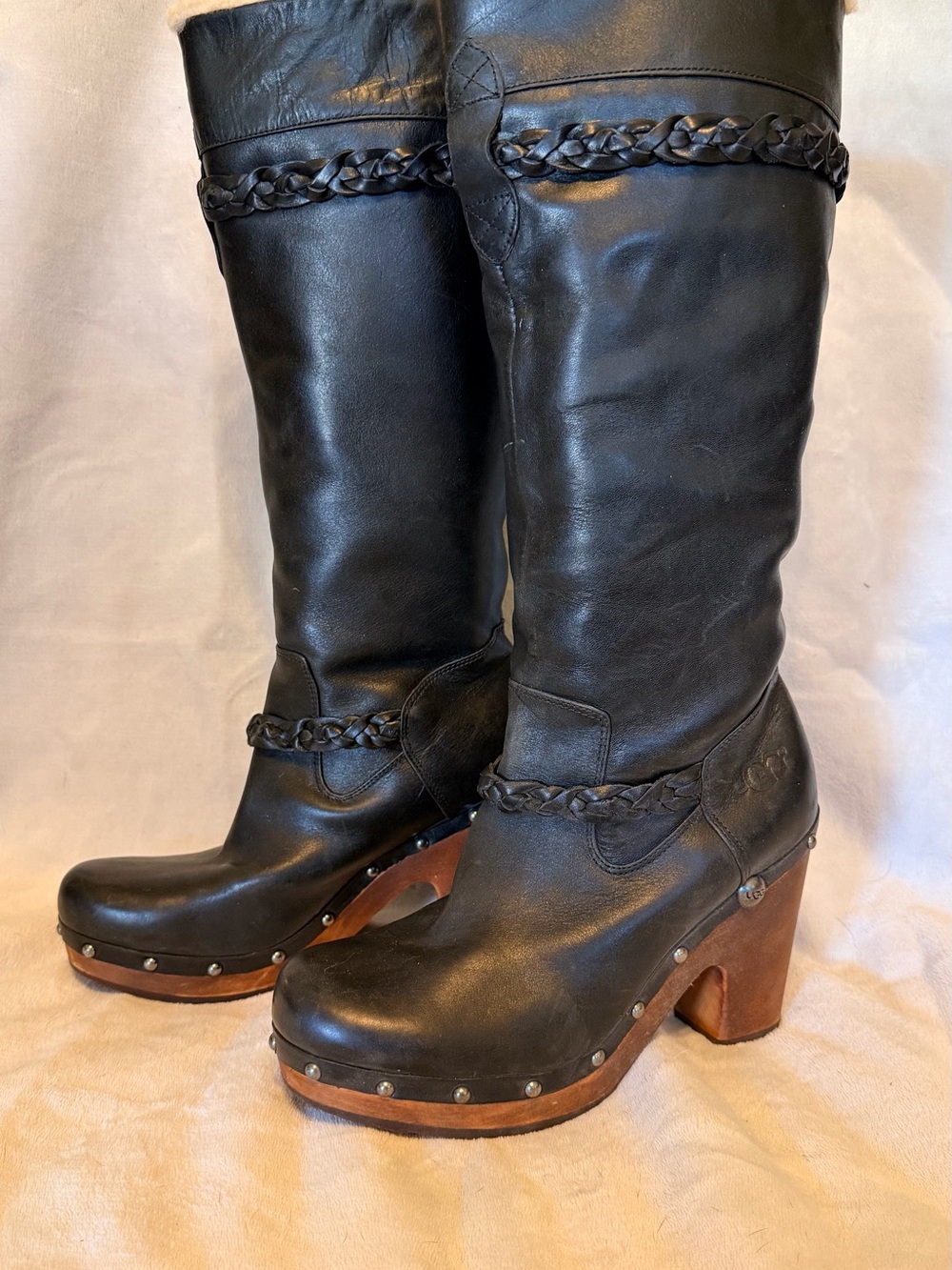 UGG Australia Savanna Tall Knee High Boots Clog